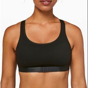 lululemon Adapt the Strap Bra *lululemon X Barrys
Ultralu Black Size 10 NWT